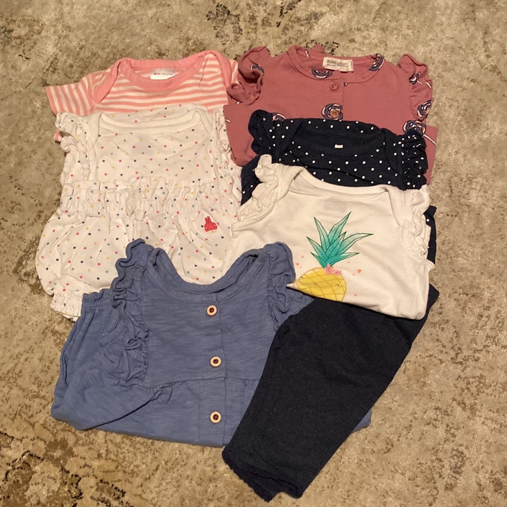 GAP 0-3M Baby Girl Bundle